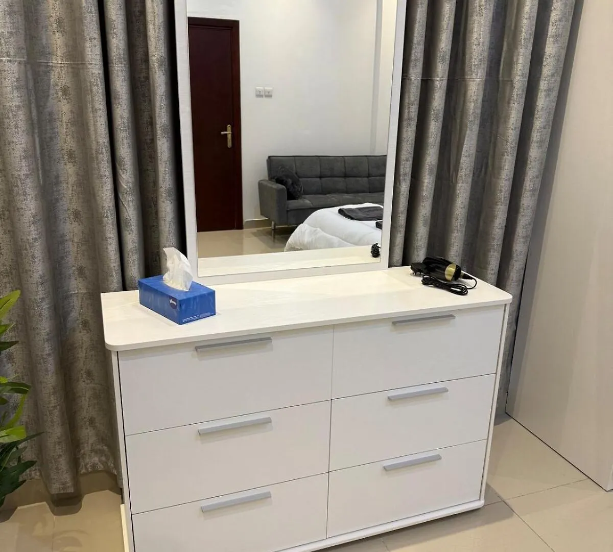 Brand New - Stylish Studio Near To Yas & Airport Abu Dhabi