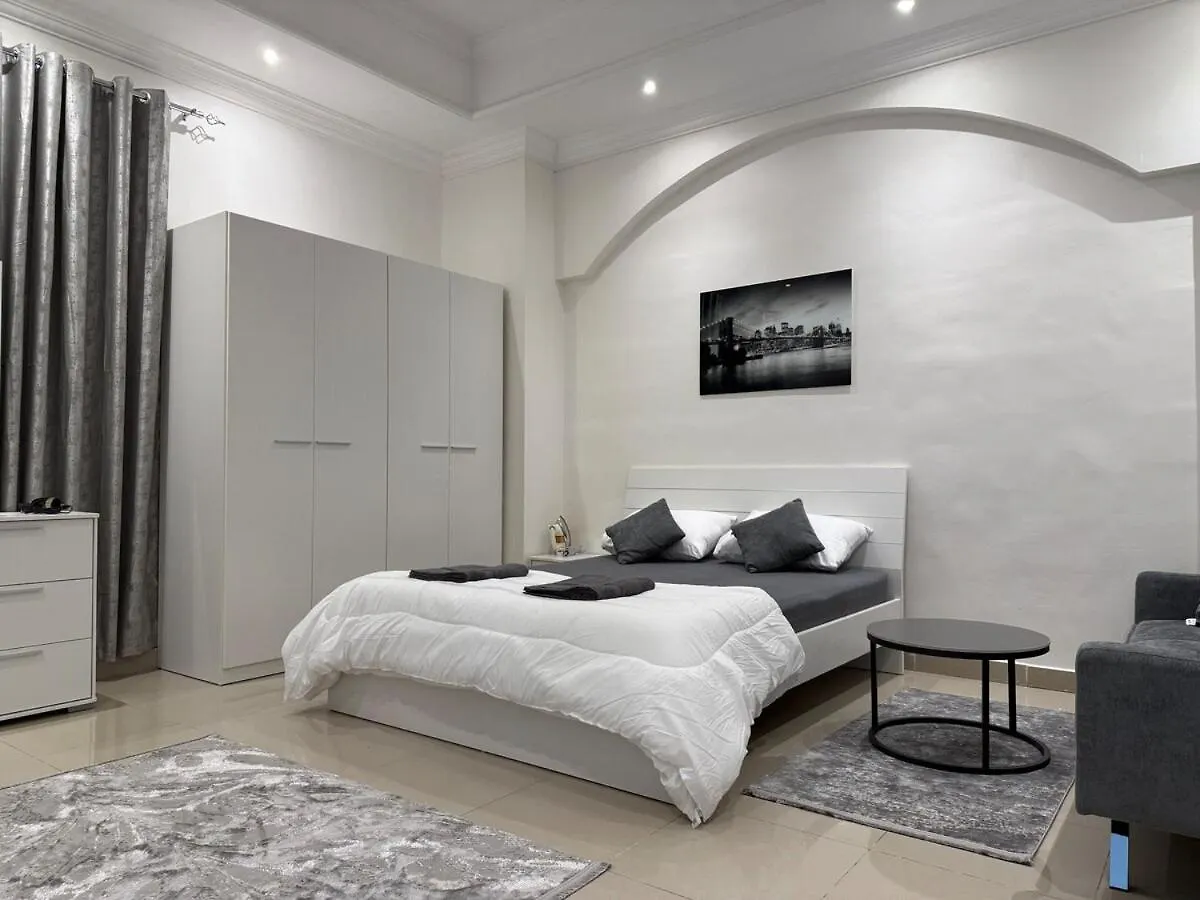 Brand New - Stylish Studio Near To Yas & Airport Abu Dhabi Apartment